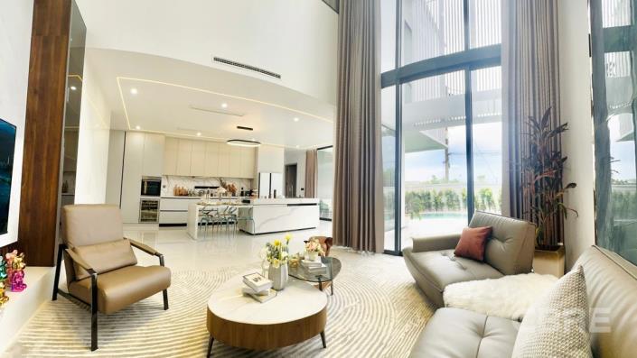 Image No.10-4 Bed Villa for sale