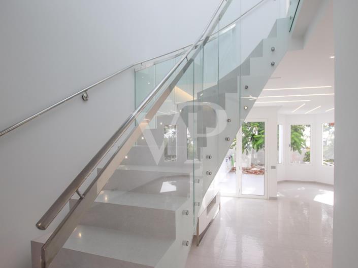 Image No.10-3 Bed Townhouse for sale