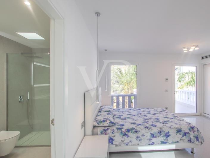 Image No.17-3 Bed Townhouse for sale