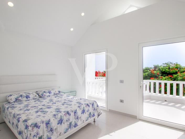 Image No.26-3 Bed Townhouse for sale