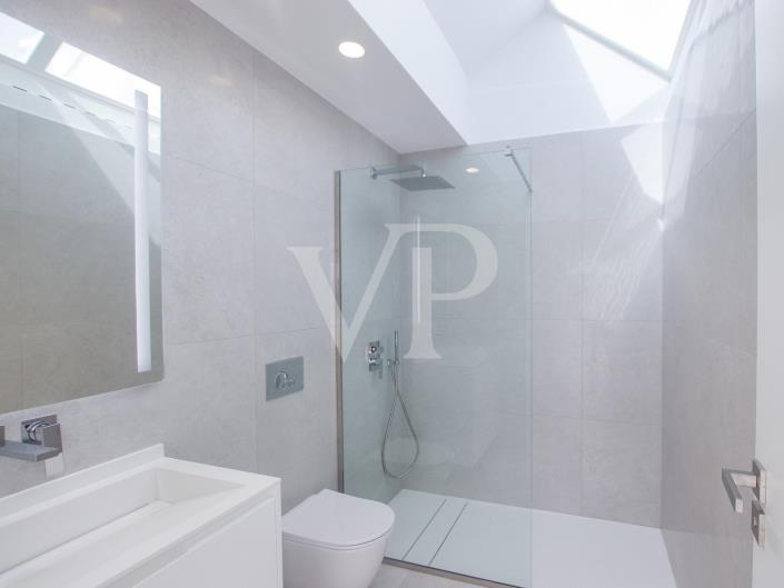 Image No.32-3 Bed Townhouse for sale