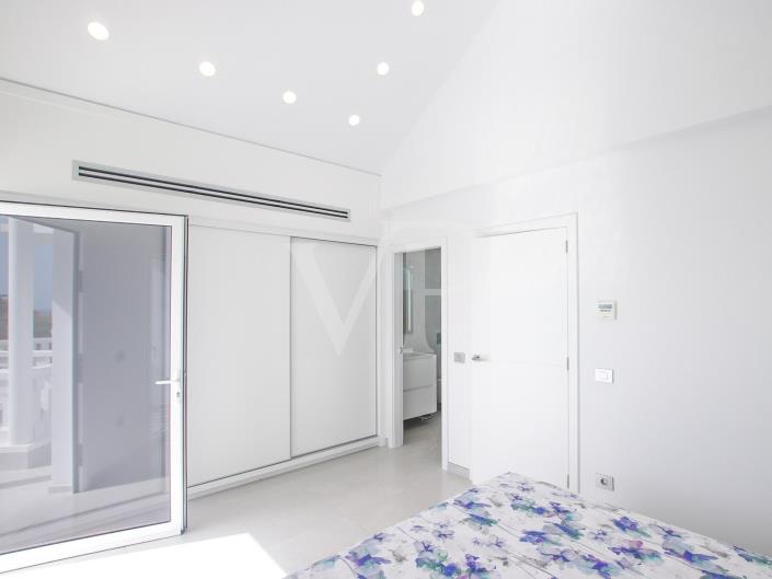 Image No.33-3 Bed Townhouse for sale