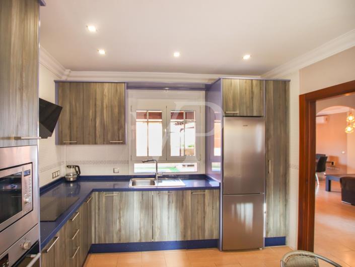 Image No.10-4 Bed House/Villa for sale