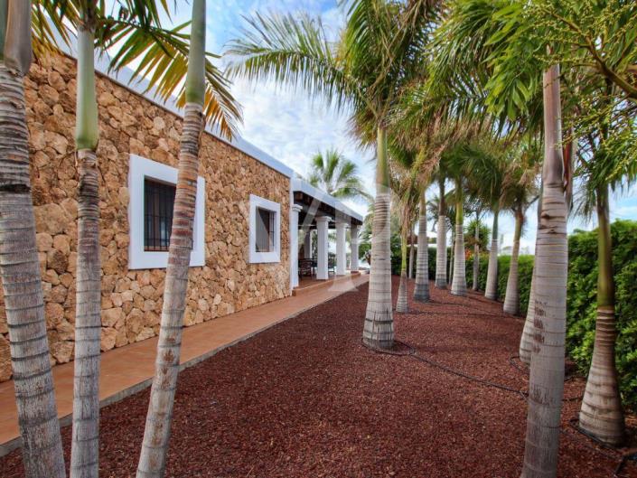 Image No.20-3 Bed Finca for sale