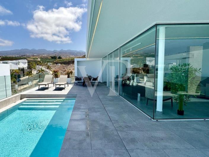 Image No.3-3 Bed Villa for sale