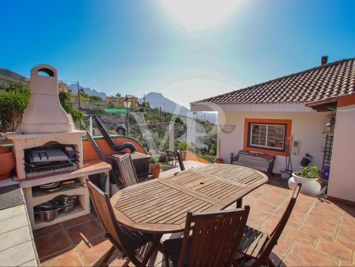 Image No.6-5 Bed Chalet for sale