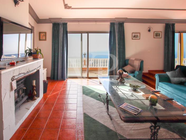 Image No.19-5 Bed Chalet for sale