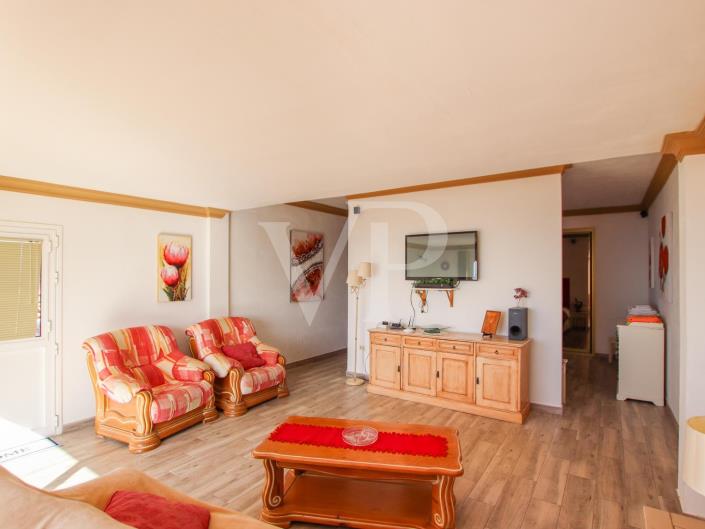 Image No.31-5 Bed Chalet for sale