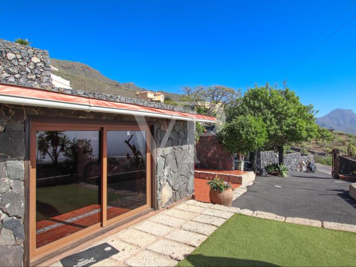 Image No.37-5 Bed Chalet for sale