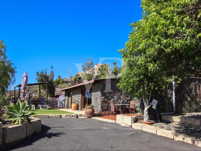 Image No.38-5 Bed Chalet for sale