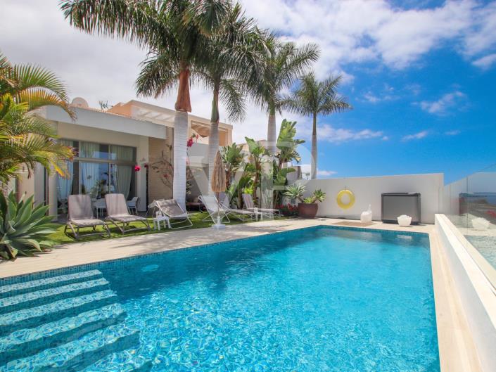 Image No.3-3 Bed Villa for sale