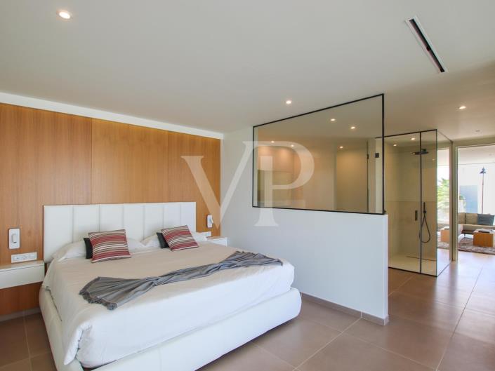 Image No.20-5 Bed Villa for sale