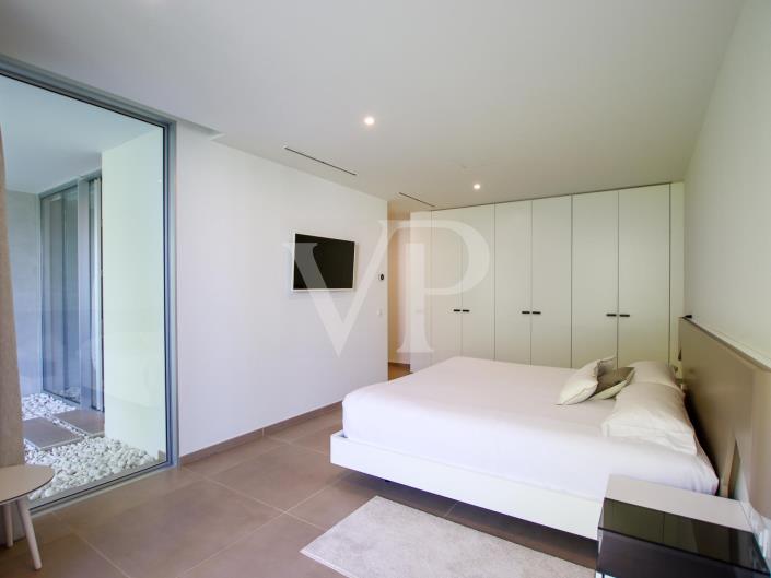 Image No.34-5 Bed Villa for sale