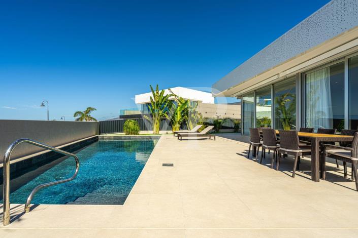 Image No.4-4 Bed Villa for sale