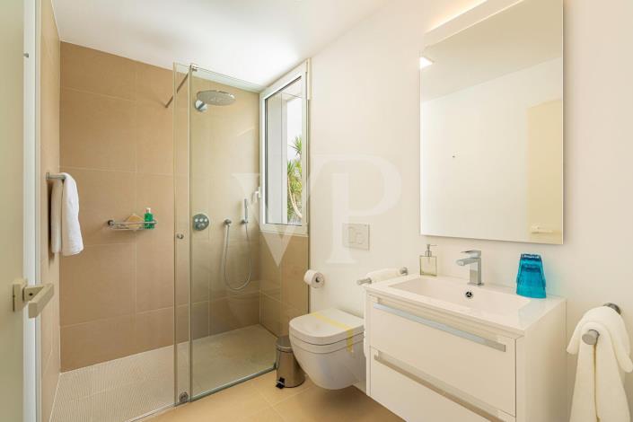 Image No.21-5 Bed Villa for sale