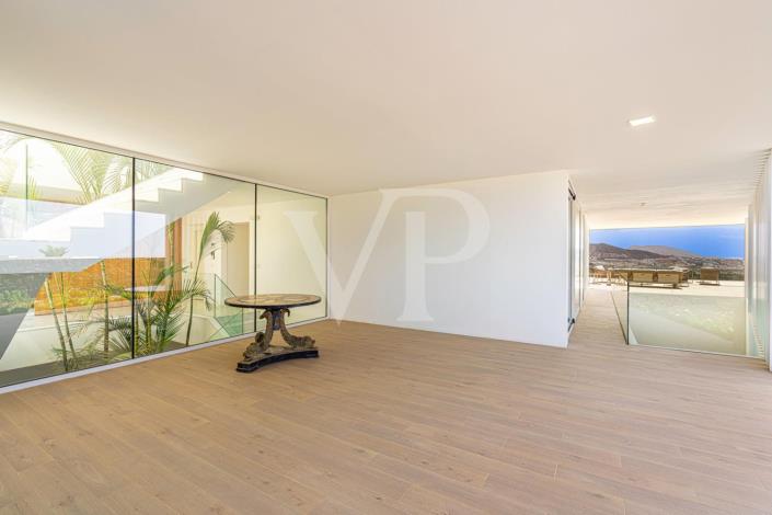 Image No.36-5 Bed Villa for sale