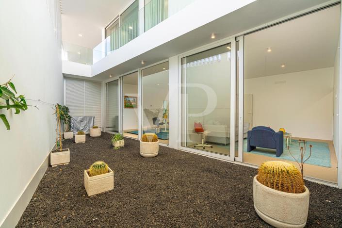 Image No.42-5 Bed Villa for sale