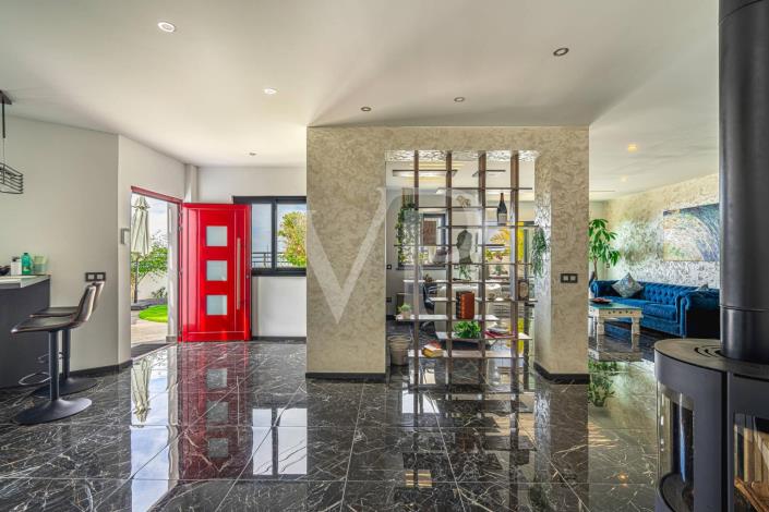 Image No.4-2 Bed Country House for sale