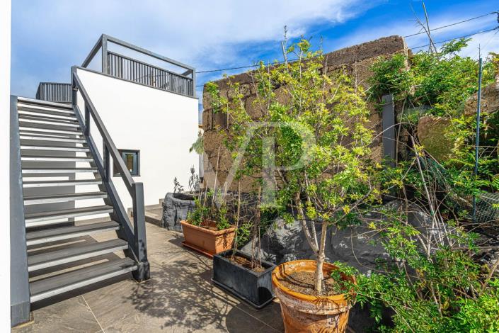 Image No.18-2 Bed Country House for sale