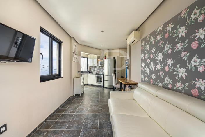 Image No.40-2 Bed Country House for sale