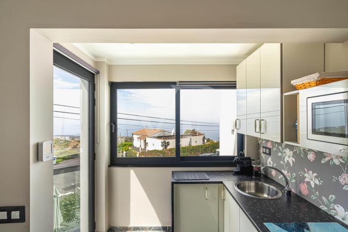 Image No.42-2 Bed Country House for sale