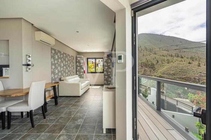 Image No.43-2 Bed Country House for sale