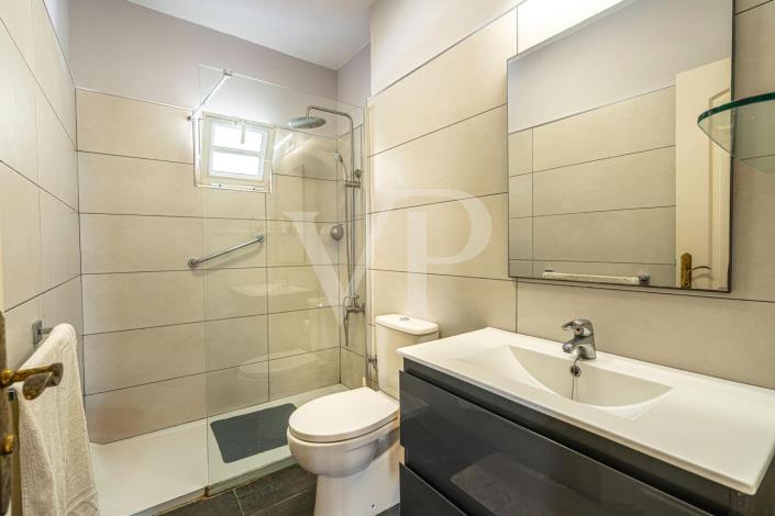 Image No.26-3 Bed Townhouse for sale