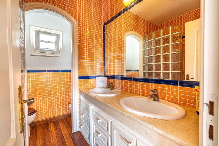 Image No.34-3 Bed Townhouse for sale