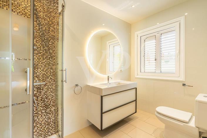 Image No.41-5 Bed Villa for sale