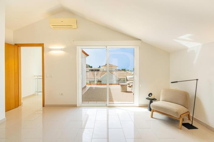 Image No.46-5 Bed Villa for sale