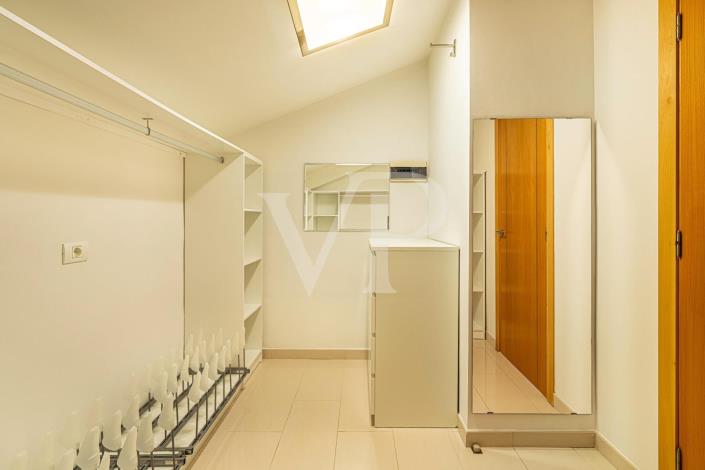 Image No.45-5 Bed Villa for sale