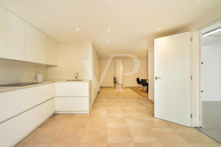 Image No.55-5 Bed Villa for sale