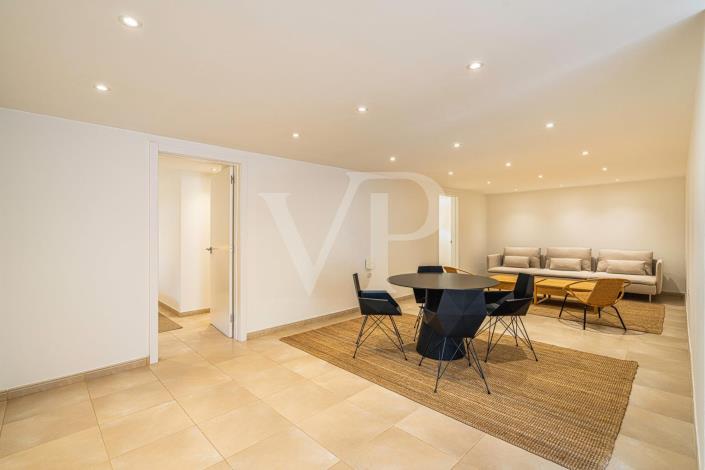 Image No.57-5 Bed Villa for sale