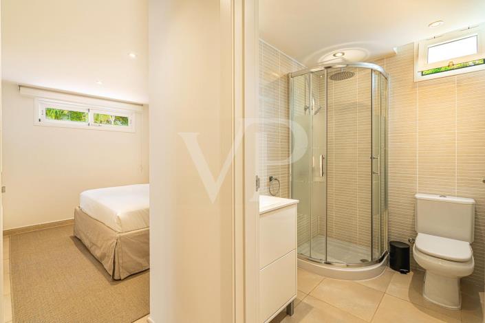 Image No.60-5 Bed Villa for sale