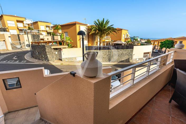 Image No.17-3 Bed Townhouse for sale