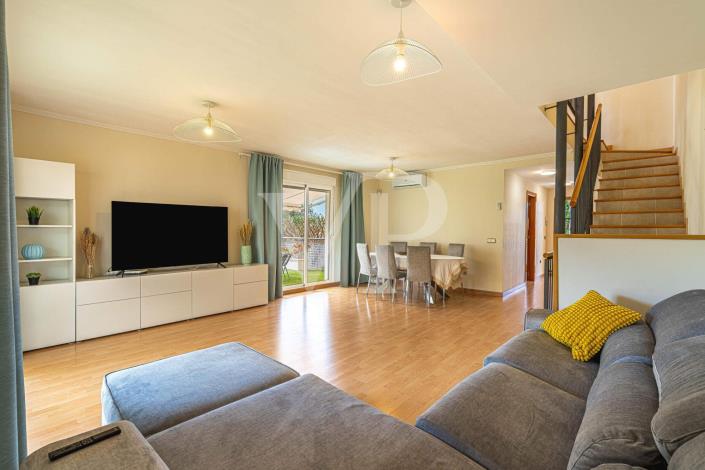 Image No.21-5 Bed Semi-Detached for sale