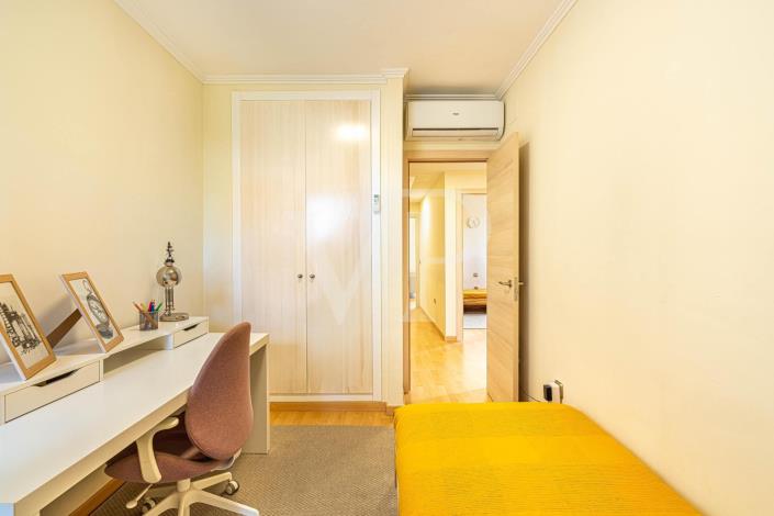 Image No.27-5 Bed Semi-Detached for sale