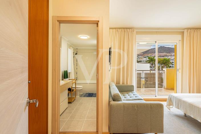 Image No.43-5 Bed Semi-Detached for sale