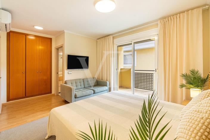 Image No.47-5 Bed Semi-Detached for sale