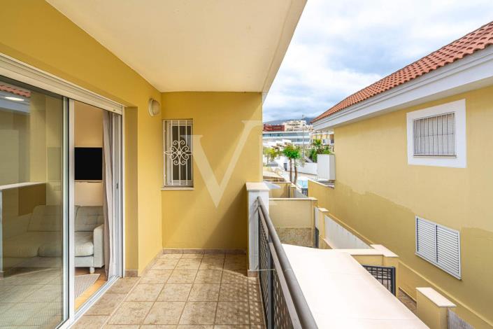 Image No.48-5 Bed Semi-Detached for sale