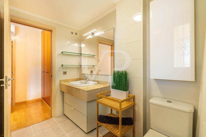 Image No.50-5 Bed Semi-Detached for sale