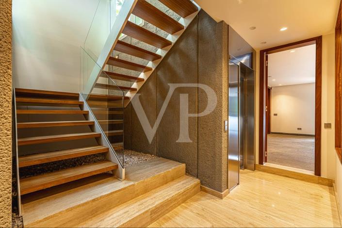 Image No.27-5 Bed Villa for sale