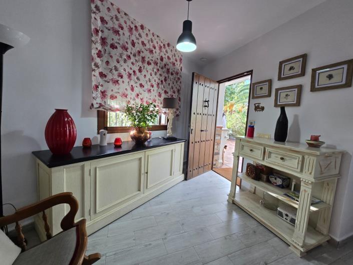 Image No.13-3 Bed Country House for sale