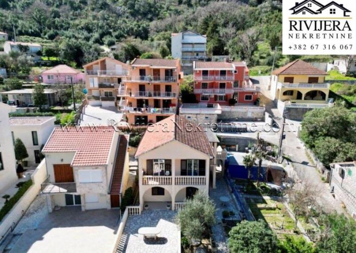 Image No.6-4 Bed House for sale