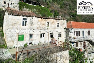 1 - Kotor, House