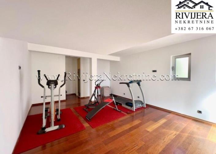 Image No.5-5 Bed Villa for sale