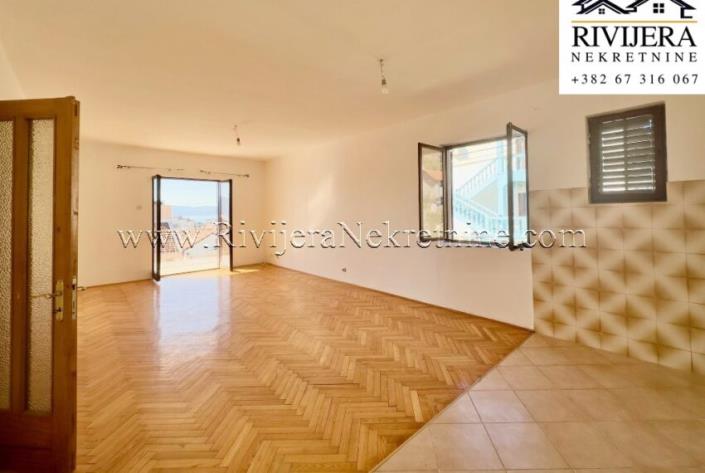 Image No.4-2 Bed Flat for sale