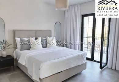 Tivat_vila_prodjaa_villa_sale_Rivijera_Nekretnine_oglasi_Boka_Kotorska_-2-822x570