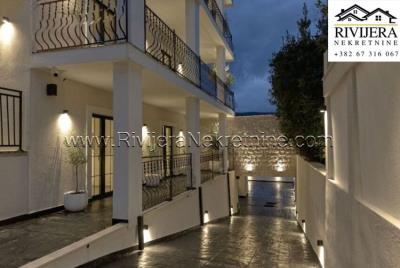 Tivat_vila_prodjaa_villa_sale_Rivijera_Nekretnine_oglasi_Boka_Kotorska_-5-850x570