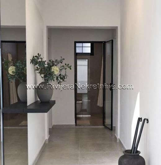 Image No.14-8 Bed Villa for sale